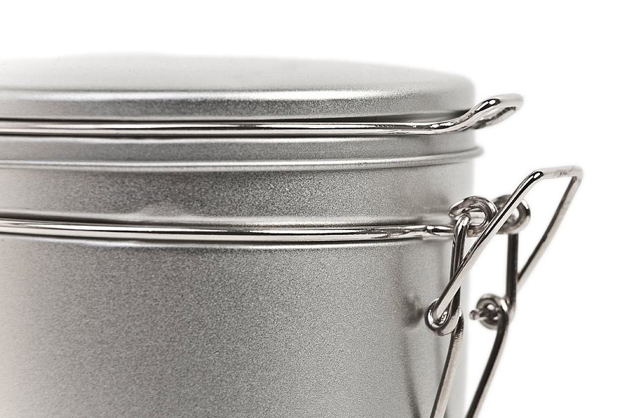 coffee tin, round