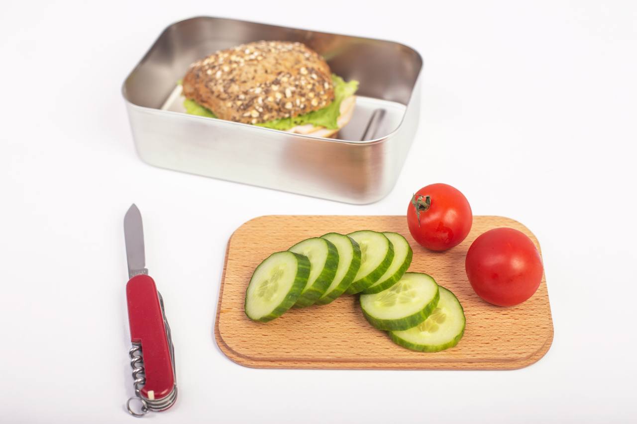Stainless steel Lunchbox "Waldpicknick" with beech wood lid