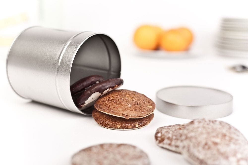 B2B Gingerbread Tins