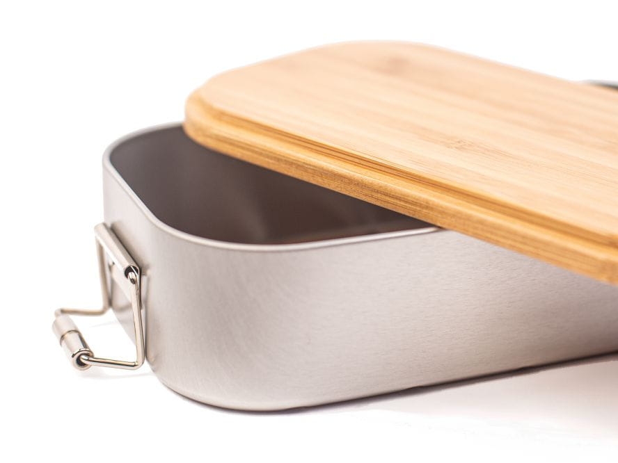 Lunchbox with bamboo lid