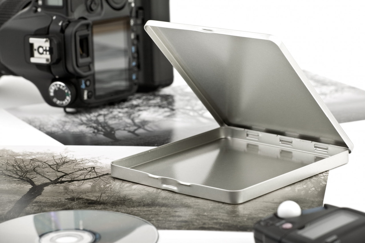 Flat square metal box