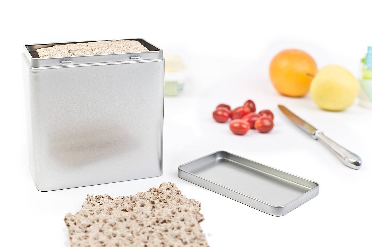 Crispbread tin box